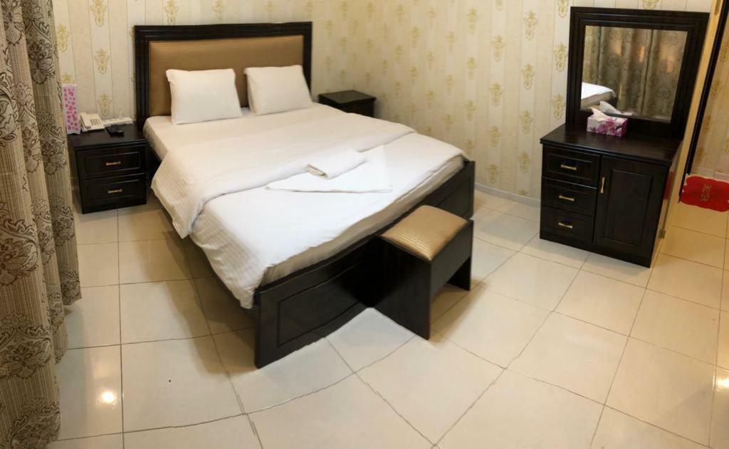 Tvs Hotel Dubai Eksteriør billede