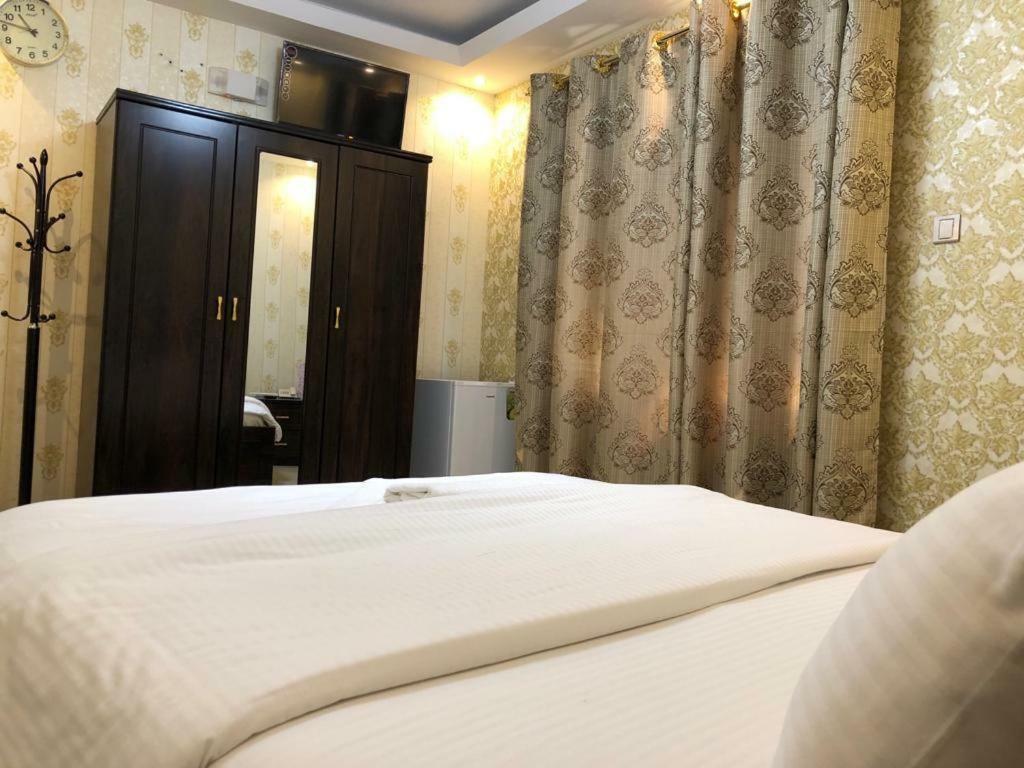 Tvs Hotel Dubai Eksteriør billede