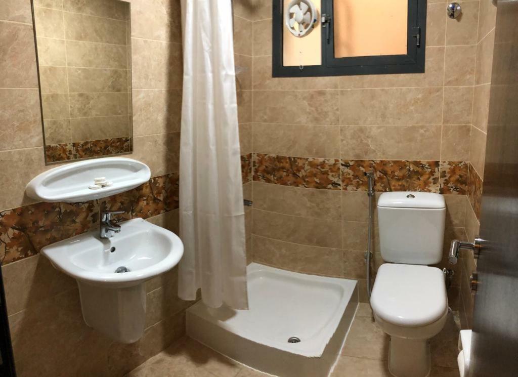 Tvs Hotel Dubai Eksteriør billede